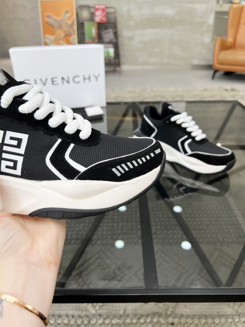 Givenchy Sneakers